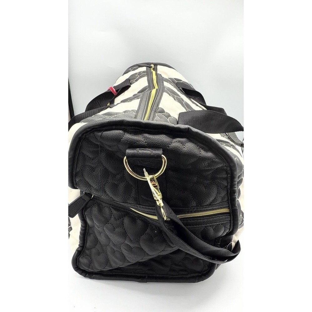BETSEY JOHNSON Black & White STRIPED Quilted Heart WEEKENDER BAG Carry-On DUFFLE - Picture 4 of 16